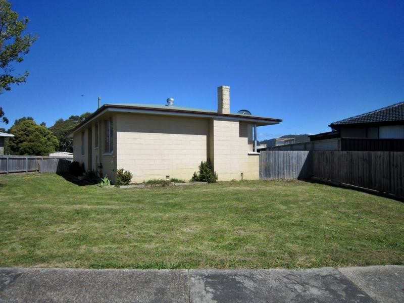 44 Chichester Drive, Devonport TAS 7310