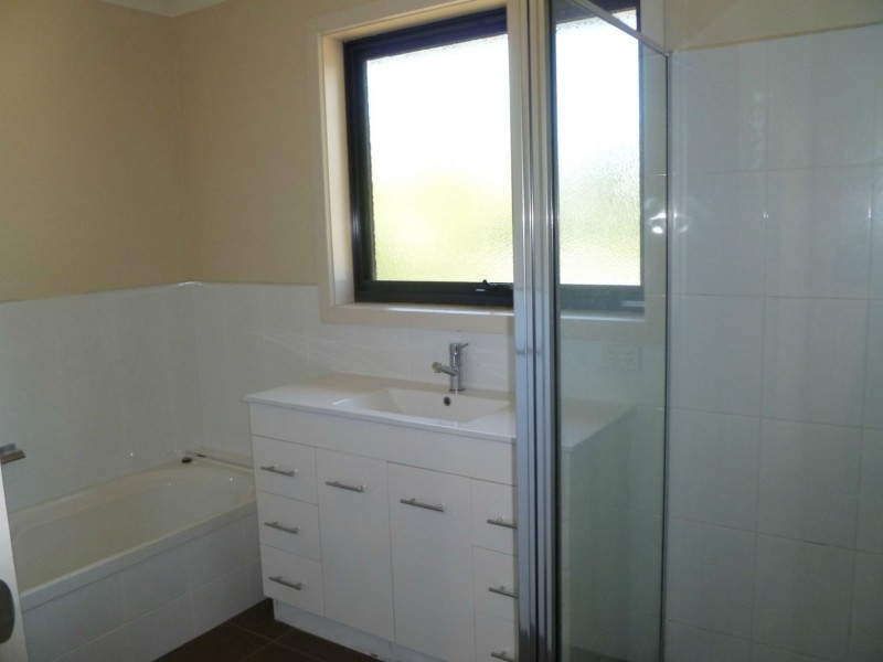 1/6 Dana Drive, Devonport TAS 7310