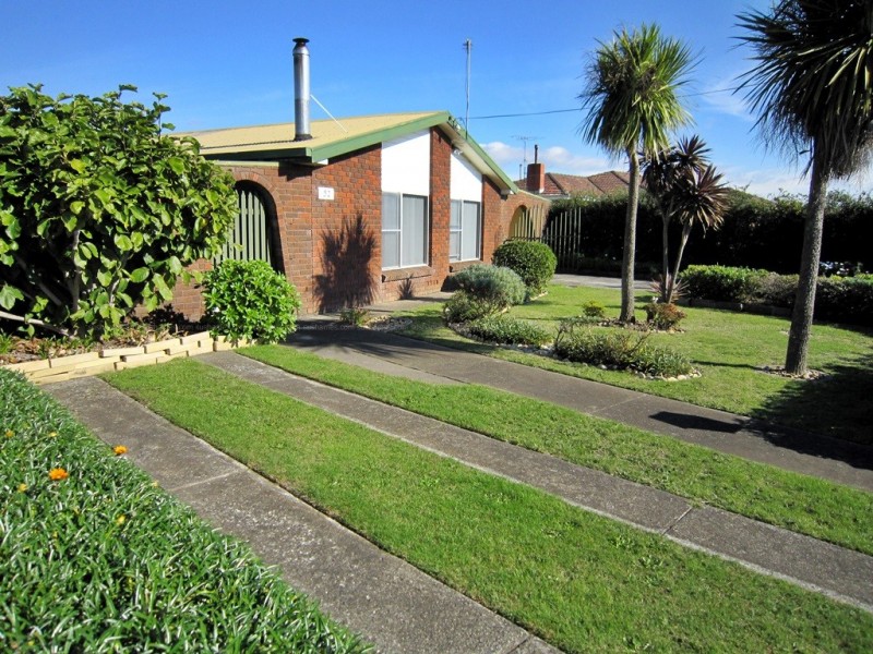 52 John St, East Devonport TAS 7310