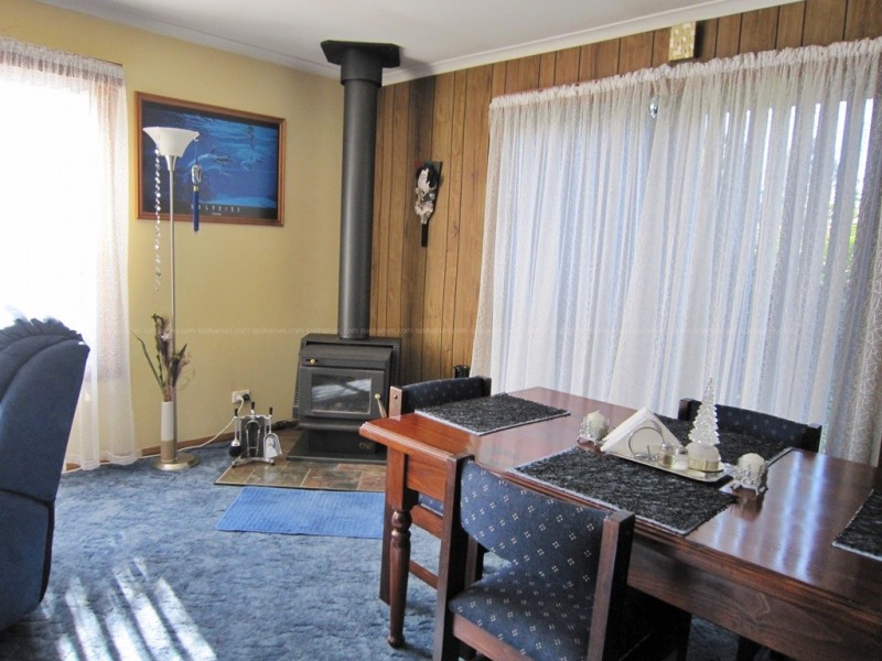 52 John St, East Devonport TAS 7310