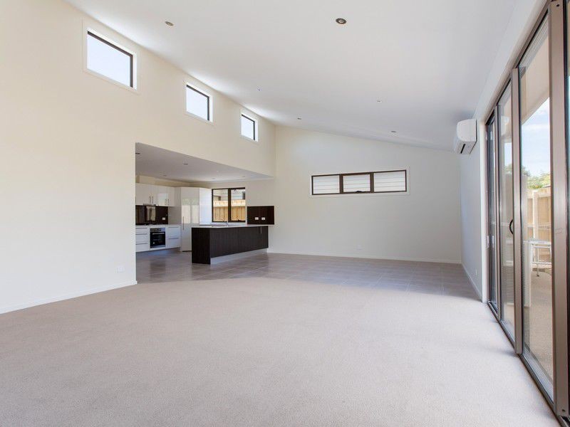 5 Karawa Close, Rosebud West VIC 3940