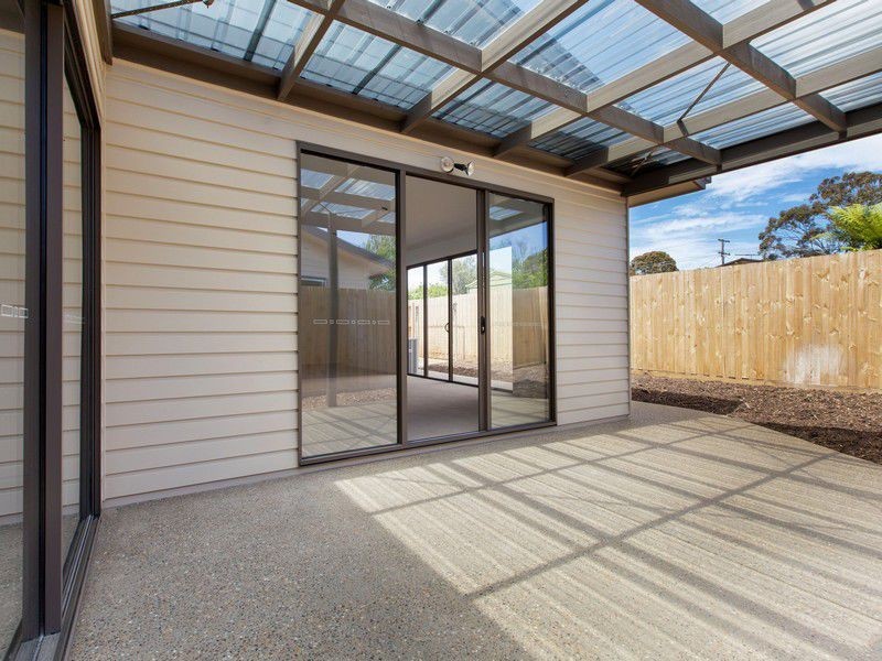 5 Karawa Close, Rosebud West VIC 3940