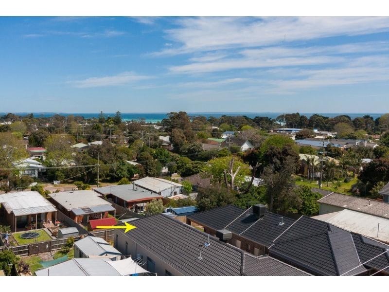 84 Fourth Avenue, Rosebud VIC 3939