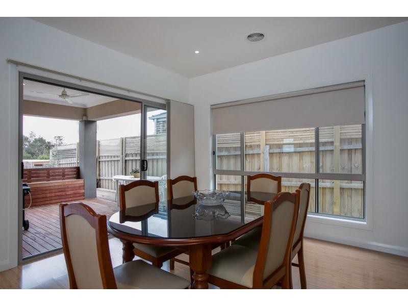 84 Fourth Avenue, Rosebud VIC 3939