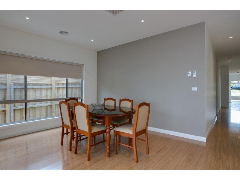 84 Fourth Avenue, Rosebud VIC 3939