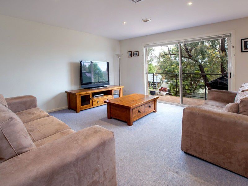 15 Yambill Avenue, Rosebud VIC 3939