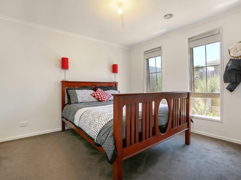 10, 38 Wingara Drive, Rosebud West VIC 3940