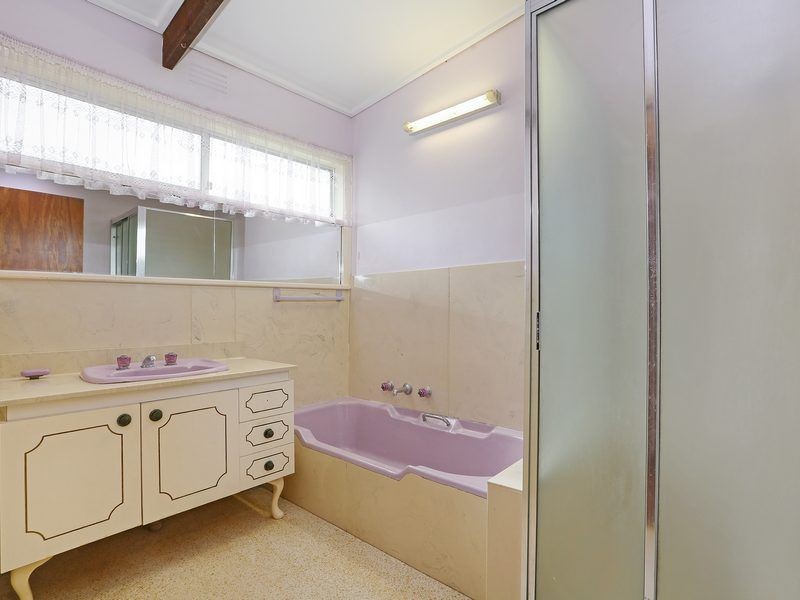 10 Leichardt Street, Mccrae VIC 3938