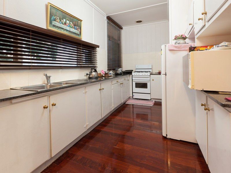 59 Fifth Avenue, Rosebud VIC 3939