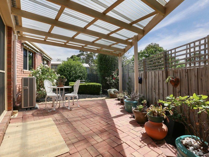 2/4 Glendale Grove, Mccrae VIC 3938