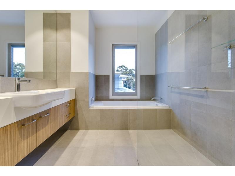 Villa 3/4 The Avenue, Mccrae VIC 3938