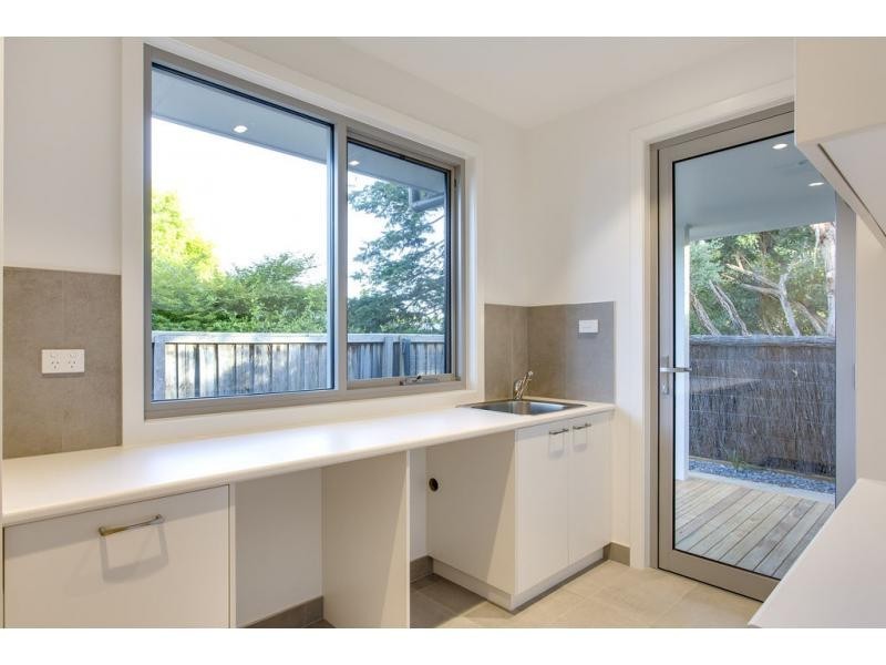 Villa 3/4 The Avenue, Mccrae VIC 3938