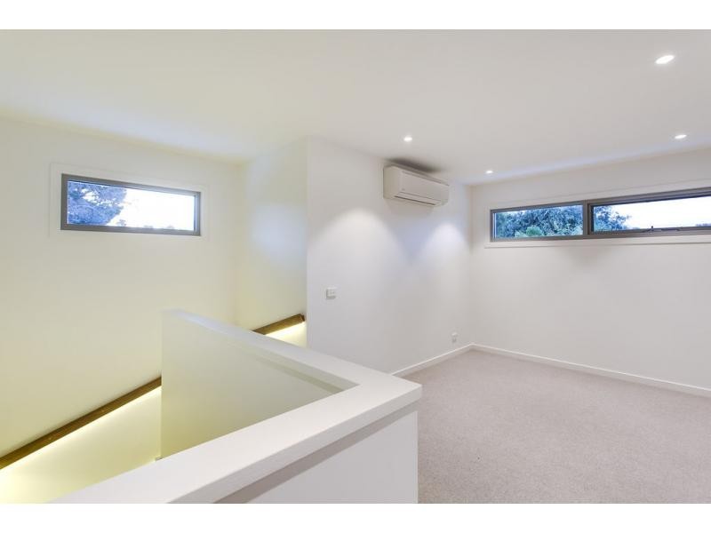 Villa 3/4 The Avenue, Mccrae VIC 3938