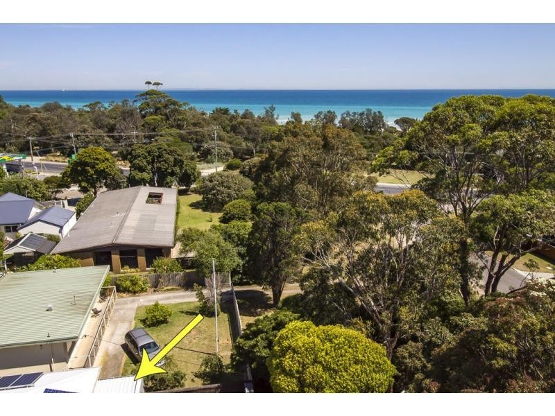 Villa 3/4 The Avenue, Mccrae VIC 3938