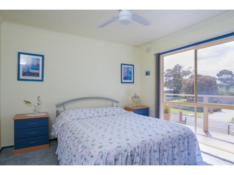 111 Seaview Avenue, Safety Beach VIC 3936