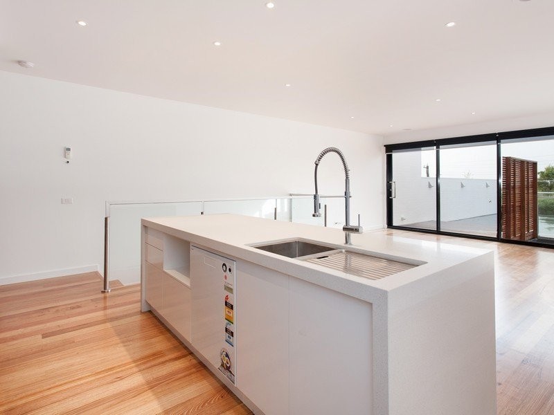 15 Leichardt Street, Mccrae VIC 3938