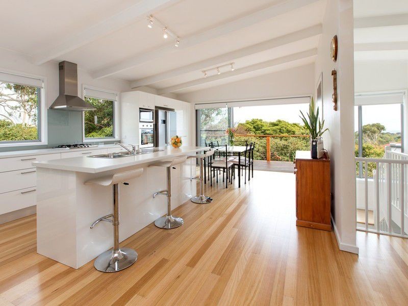 8 Banks Street, Mccrae VIC 3938