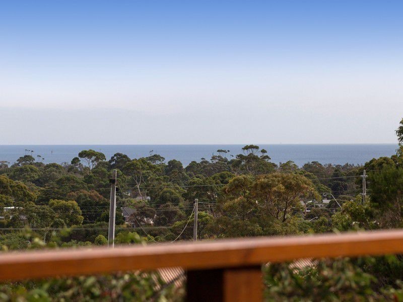 8 Banks Street, Mccrae VIC 3938