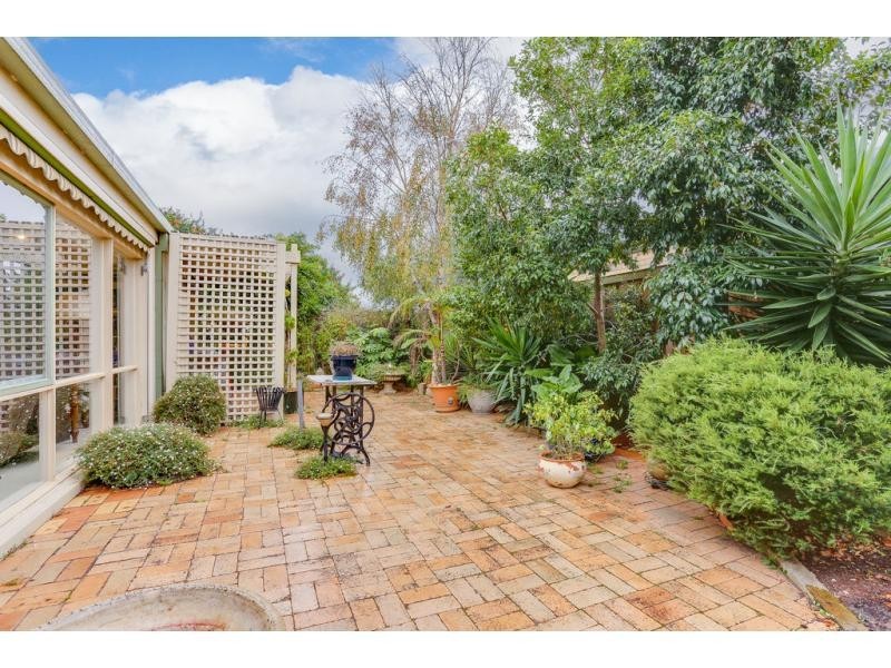 26 Banksia Place, Rosebud VIC 3939