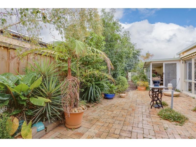 26 Banksia Place, Rosebud VIC 3939