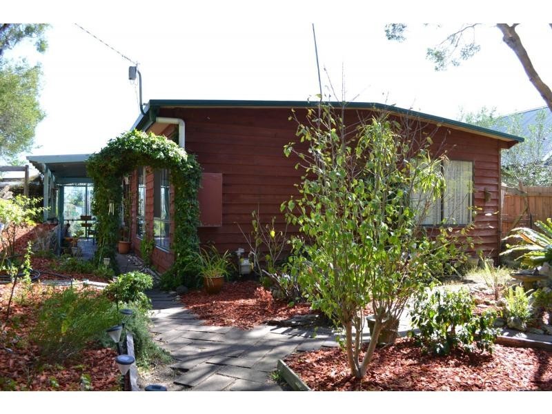 16 Phillipa Street, Blairgowrie VIC 3942