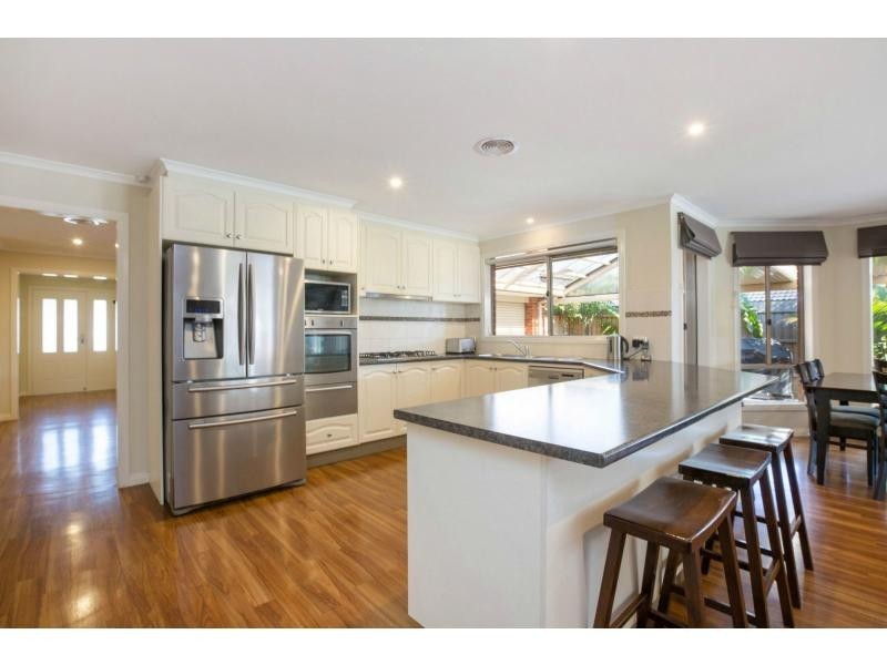 43 Sherwood Avenue, Rosebud VIC 3939