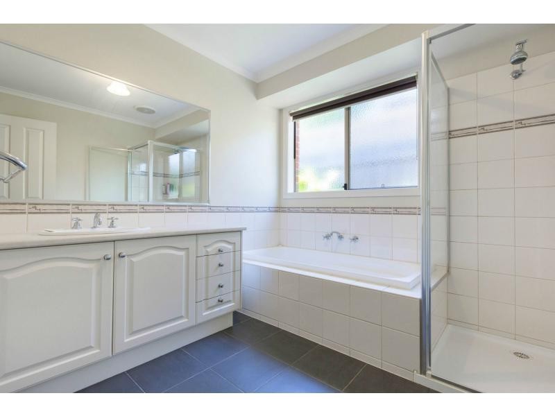 43 Sherwood Avenue, Rosebud VIC 3939