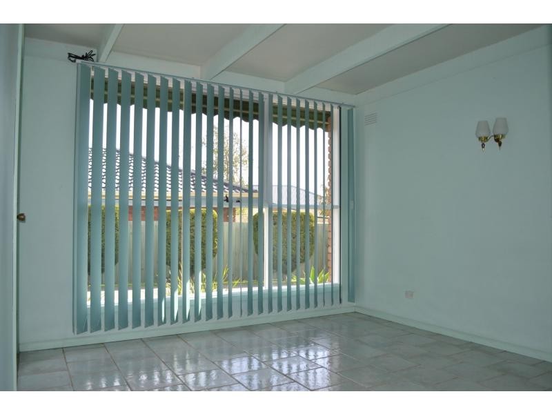 1, 17 Wattle Road, Mccrae VIC 3938