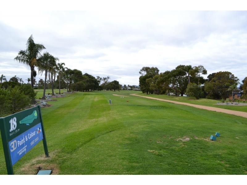 18 Golf Course Lane, Safety Beach VIC 3936