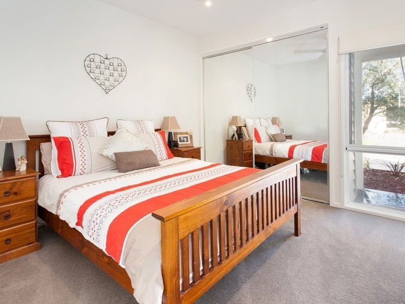 57 Hayes Avenue, Rosebud VIC 3939