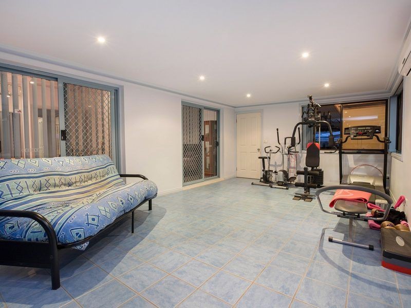 22 Warranilla Avenue, Rosebud VIC 3939