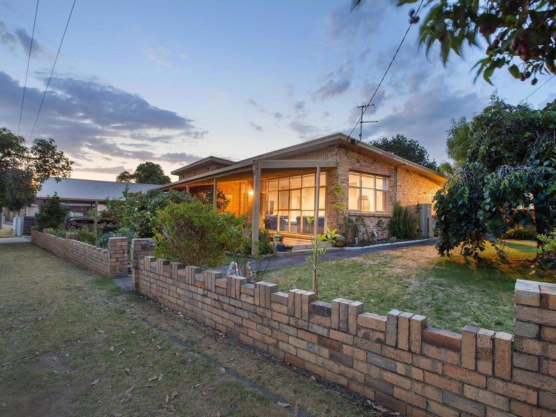 22 Warranilla Avenue, Rosebud VIC 3939