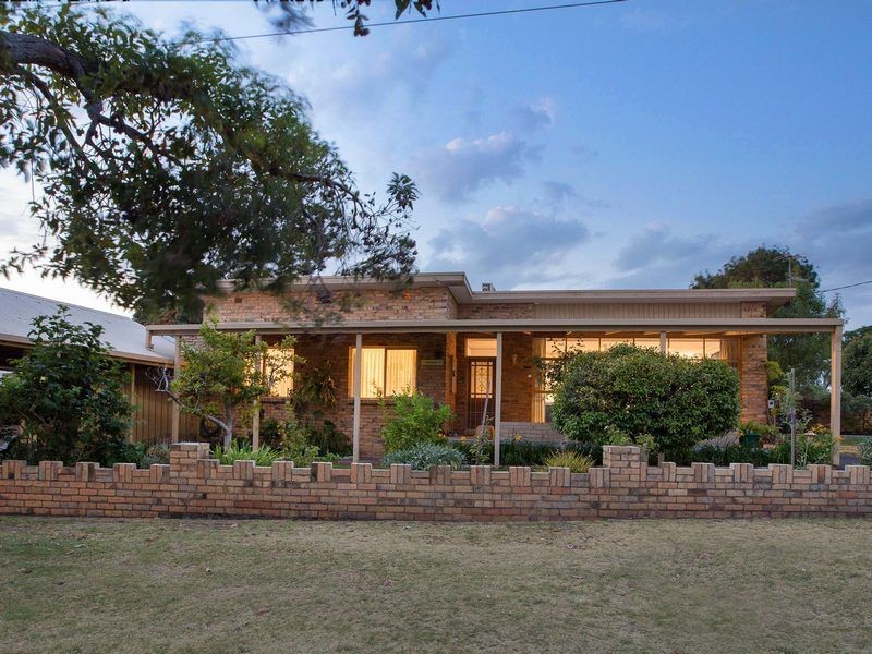 22 Warranilla Avenue, Rosebud VIC 3939