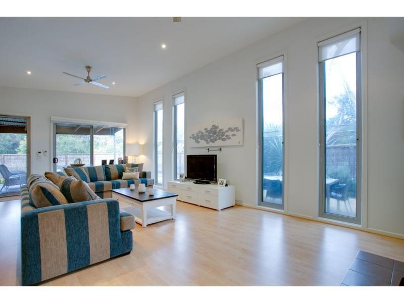 48 Adelaide Street, Blairgowrie VIC 3942