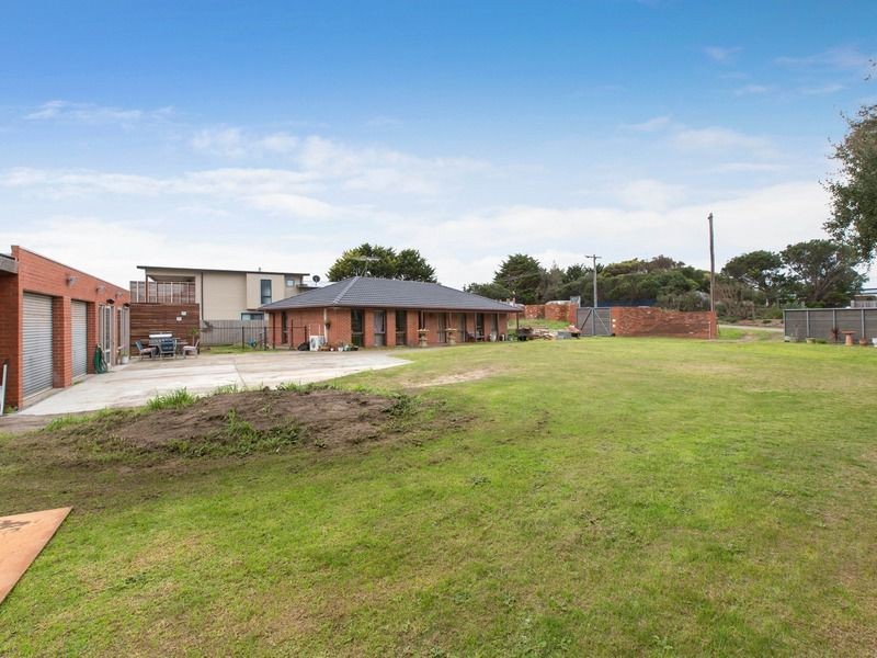 18 Nero Avenue, St Andrews Beach VIC 3941