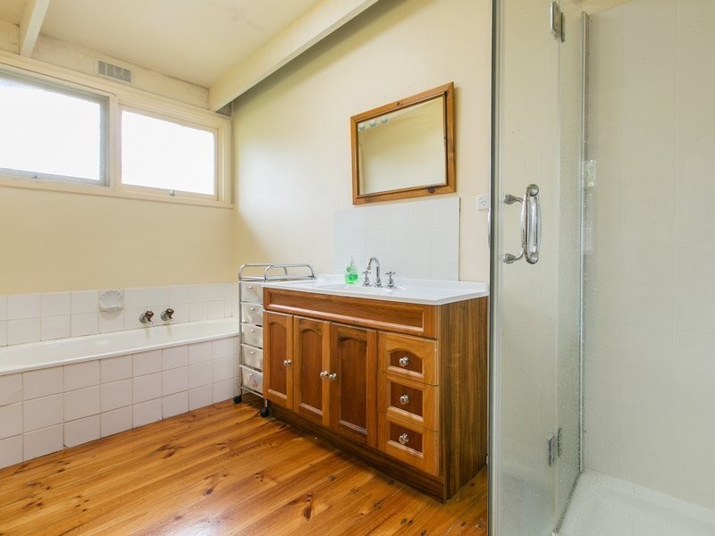 39 Leura Crescent, Rosebud VIC 3939