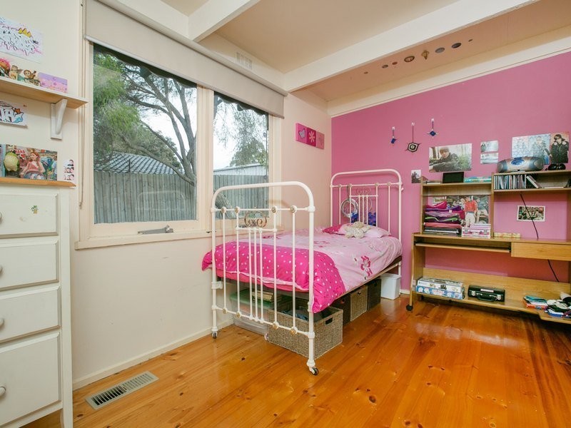 39 Leura Crescent, Rosebud VIC 3939