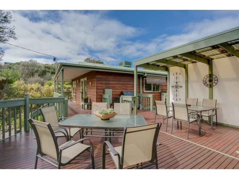 24 Tinapher Drive, Rye VIC 3941