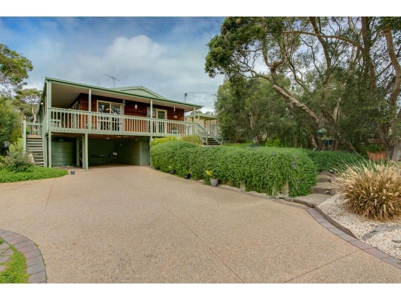 24 Tinapher Drive, Rye VIC 3941