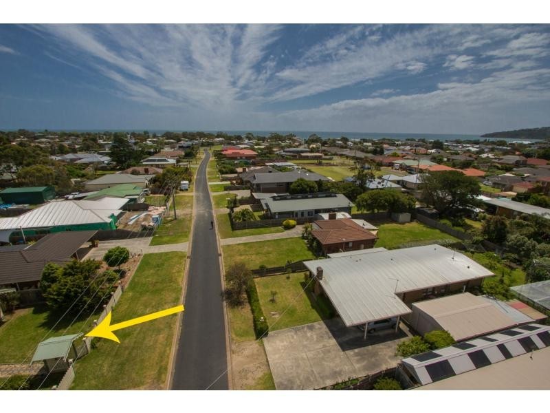 32 Coveside Avenue, Safety Beach VIC 3936