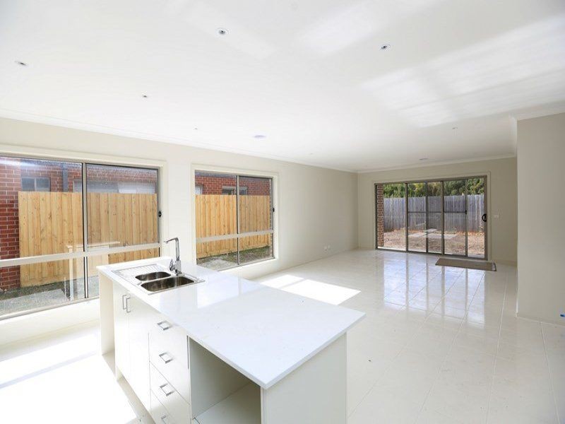 26 Corsair Ridge, Rosebud West VIC 3940