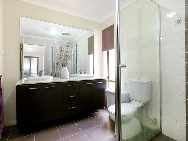27 Wakool Avenue, Rosebud VIC 3939