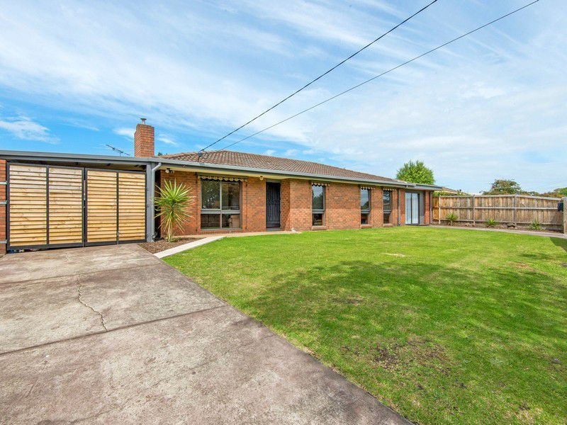 28 Carcoola Court, Rosebud VIC 3939