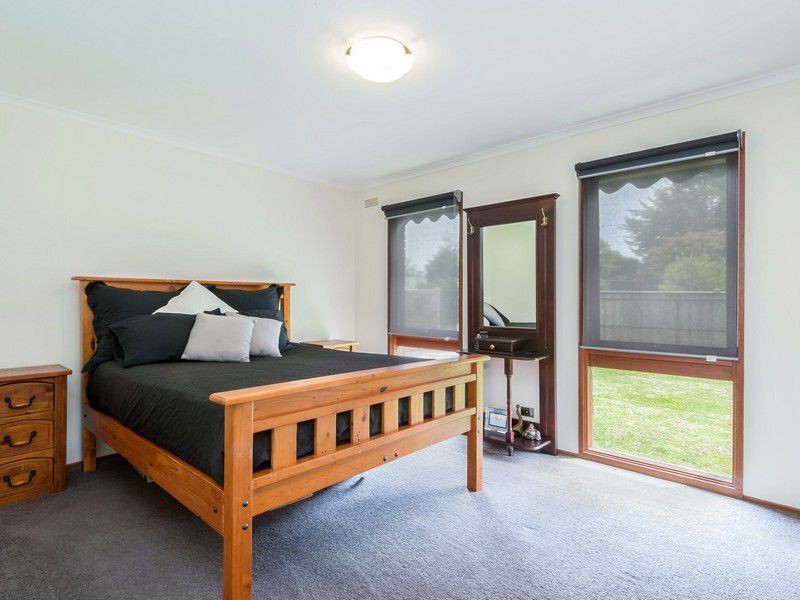 28 Carcoola Court, Rosebud VIC 3939