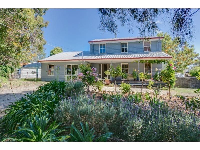 4 Anakie Court, Rosebud VIC 3939