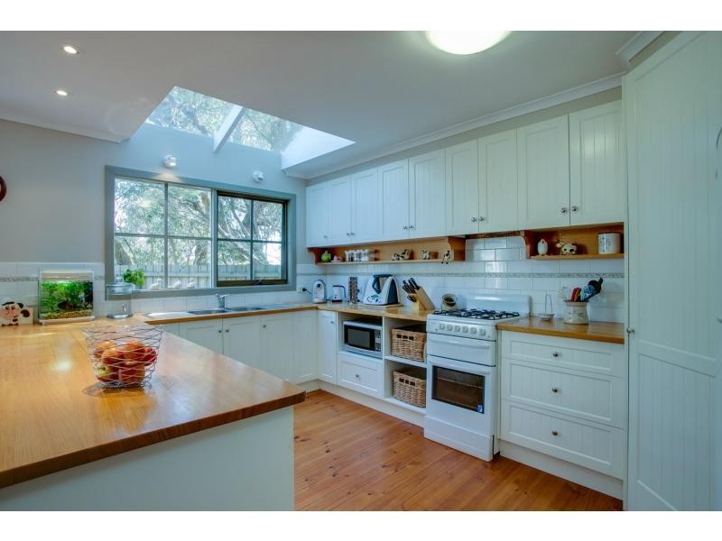 4 Anakie Court, Rosebud VIC 3939