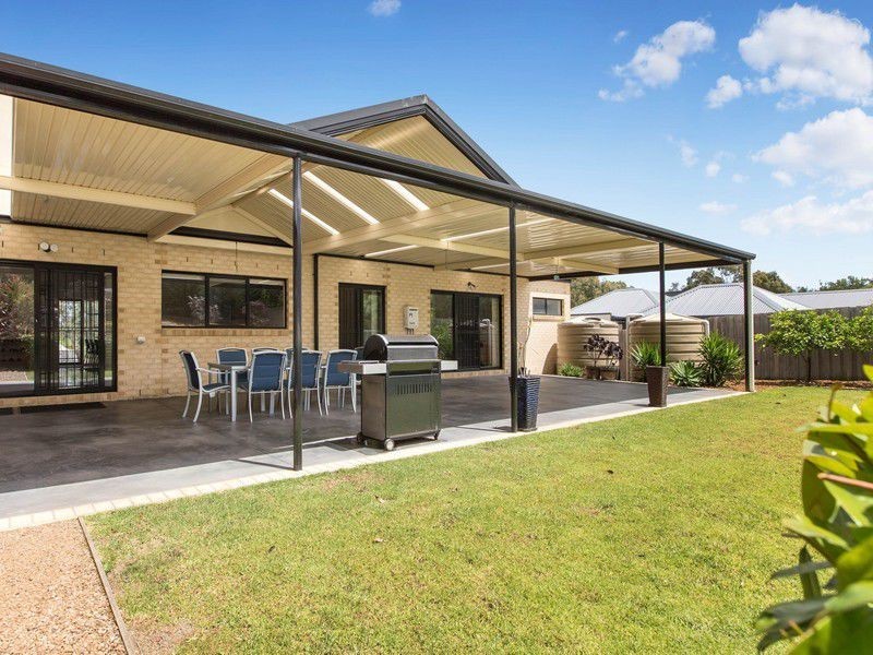 3 Manna Gum Court, Rosebud VIC 3939