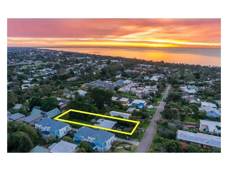 1/22 William Street, Mccrae VIC 3938