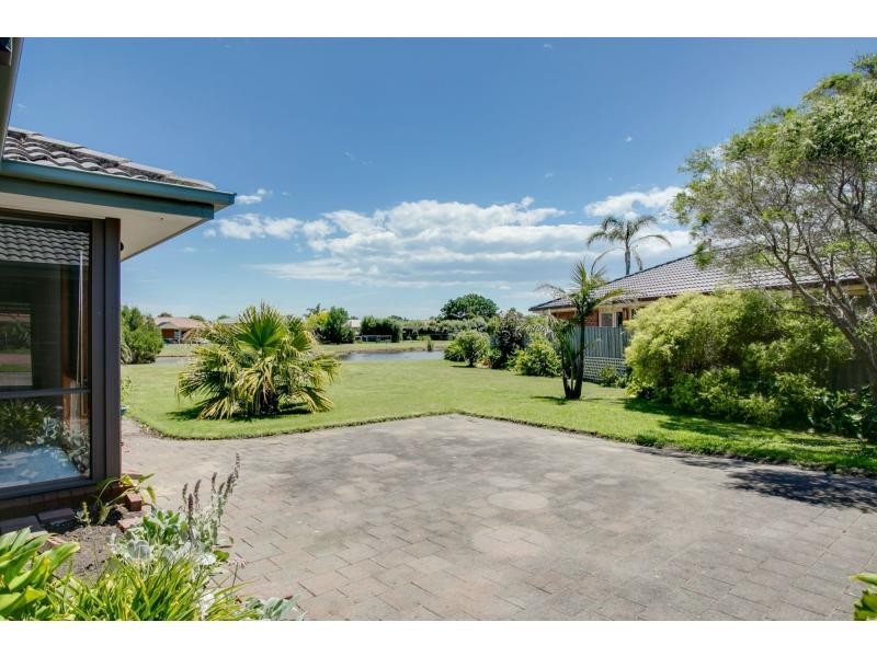 22 Golf Course Circle, Safety Beach VIC 3936