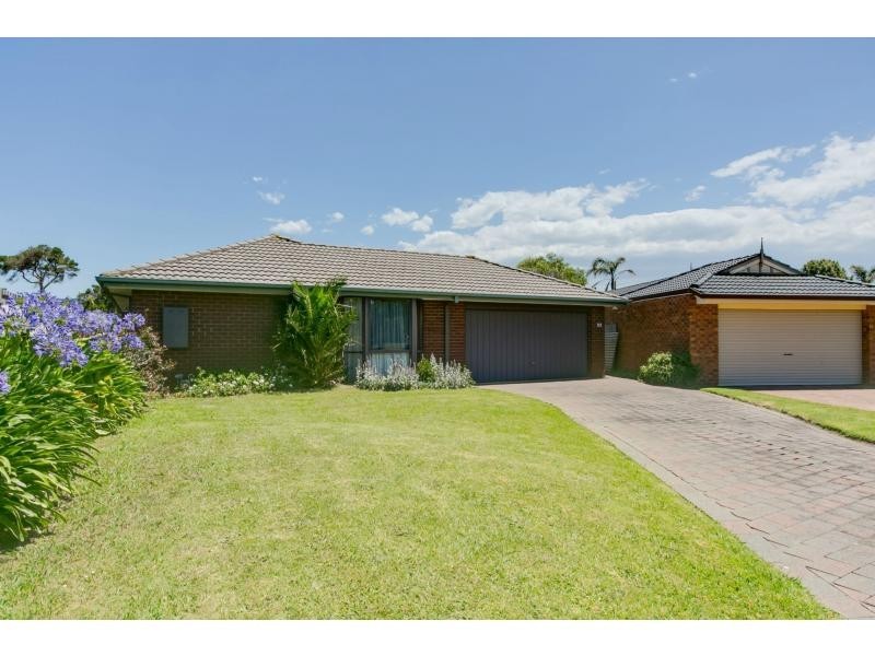 22 Golf Course Circle, Safety Beach VIC 3936